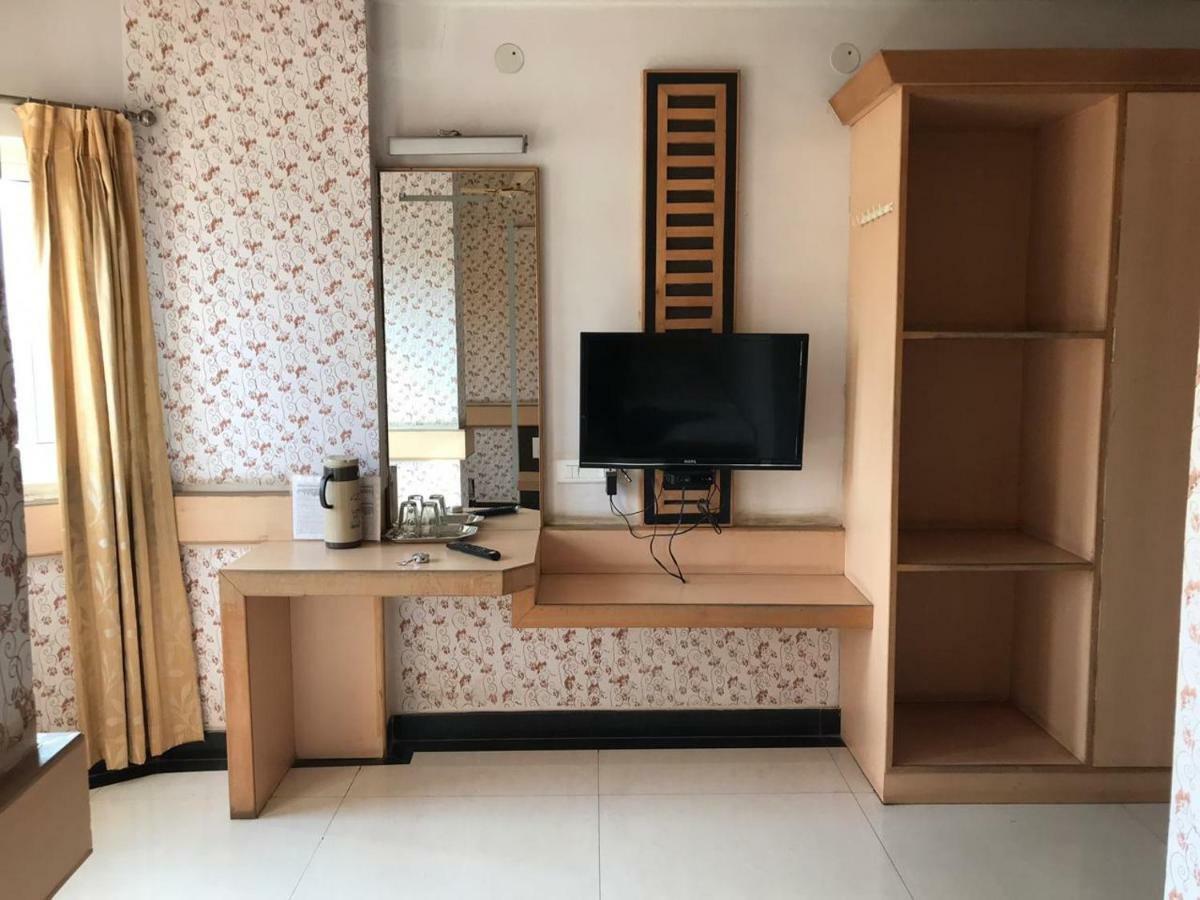 Bharati Lodge 후블리 외부 사진